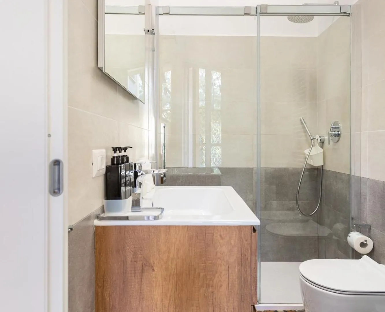 new studio apartment sauro orange Milano